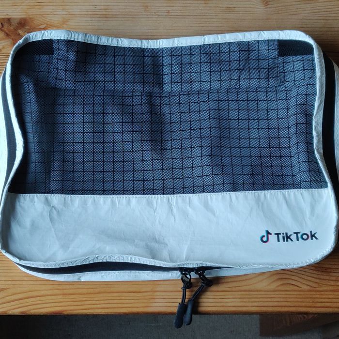 Kosmetyczka, torebka z siatką, TikTok