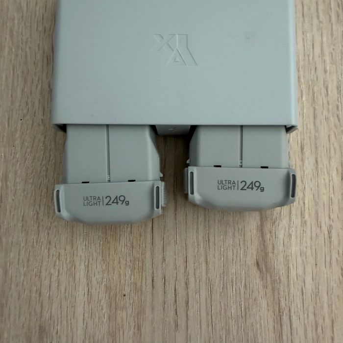 2 baterias drono dji mini 4 com carregador duplo