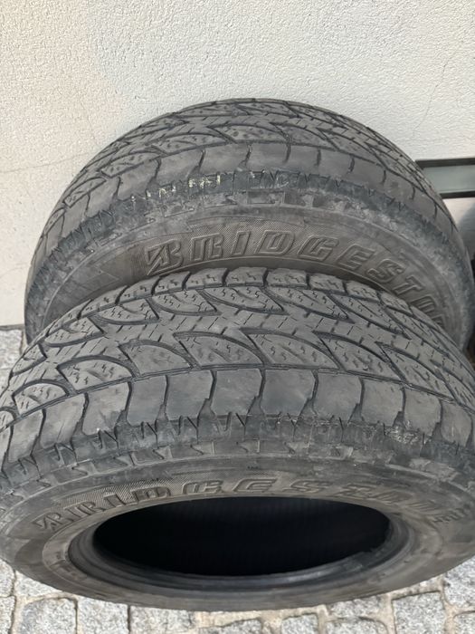 Pneus Bridgestone 235 70 16