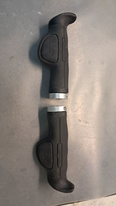 Punhos de guiador de bicicleta ergonómicos