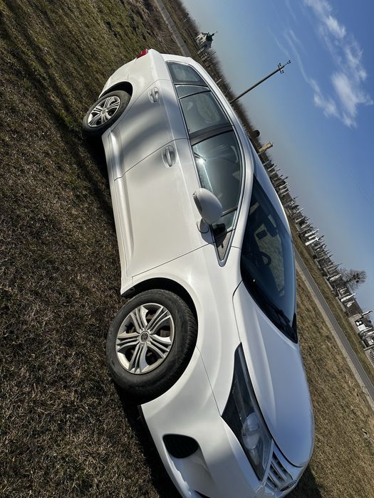 Тойота 2013 рік.