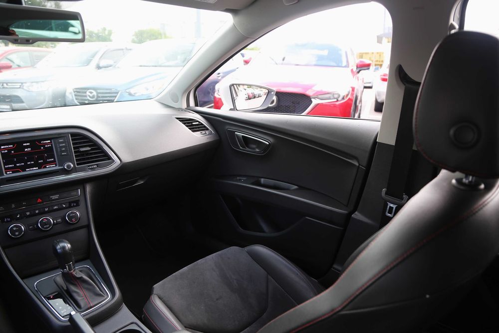 SEAT Leon 2015 Авто