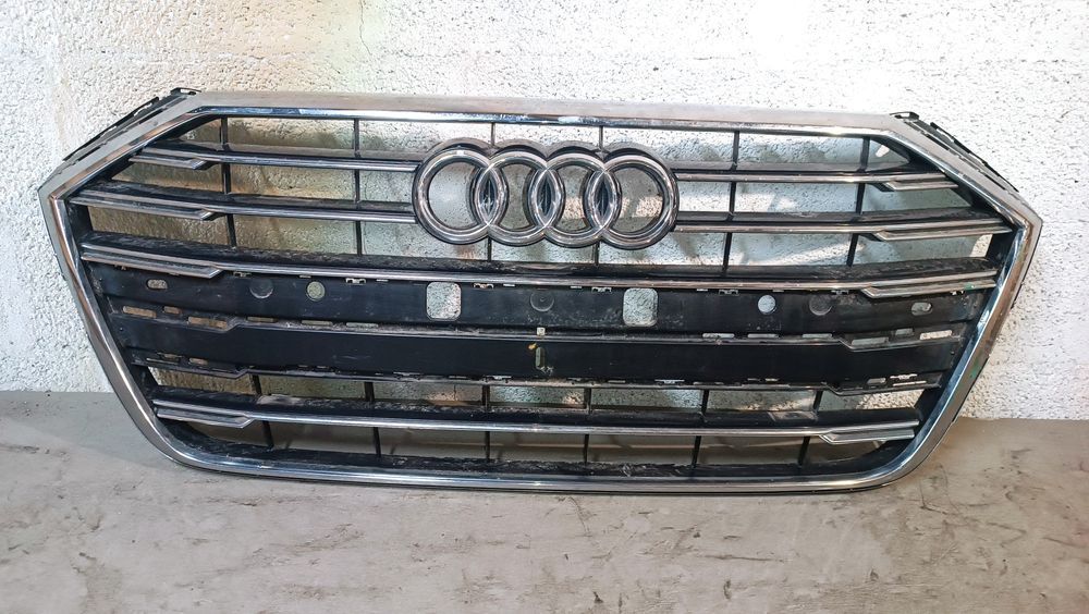 Vendo grelha de frente Audi A8 D5 ano 2018/22