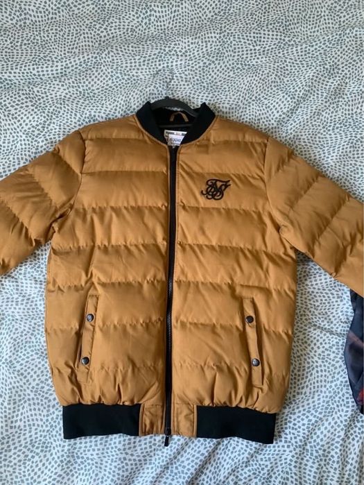 Roupa siksilk tamanho M