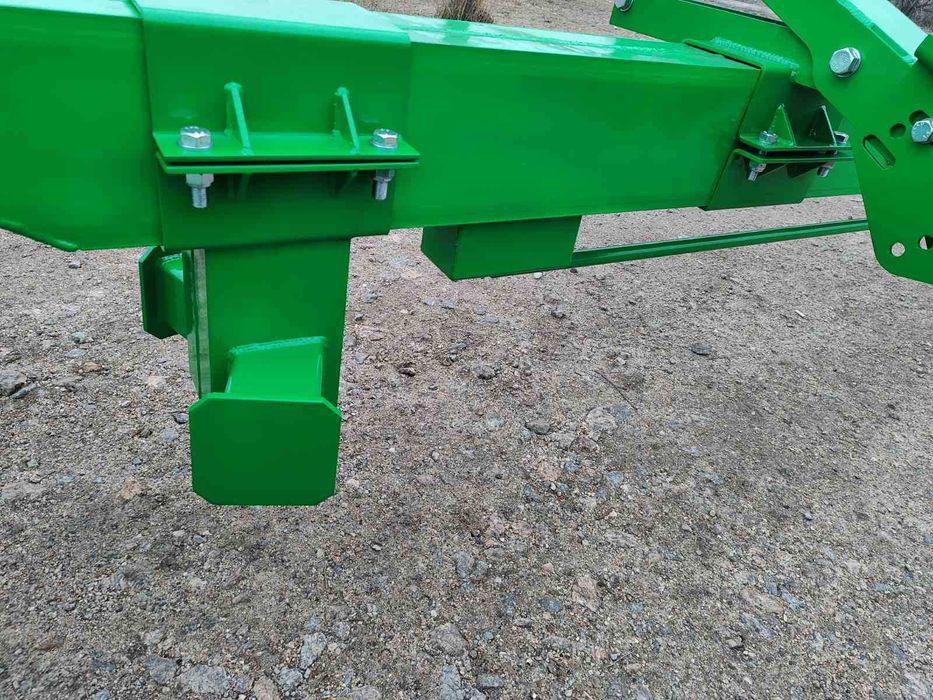 Візок для жниварки Тележка для жатки7-2 м уніерсальний наголовник