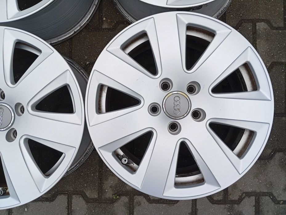 Felgi aluminiowe Audi 5x112 7Jx16 ET42 Nr.152
