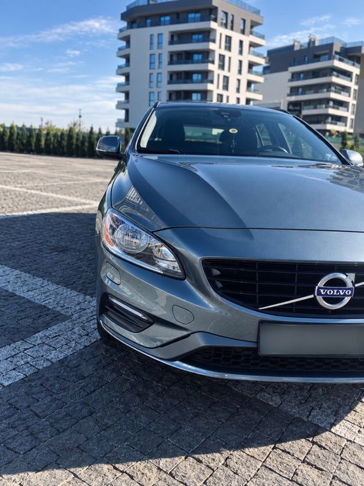Volvo v 60(2017)