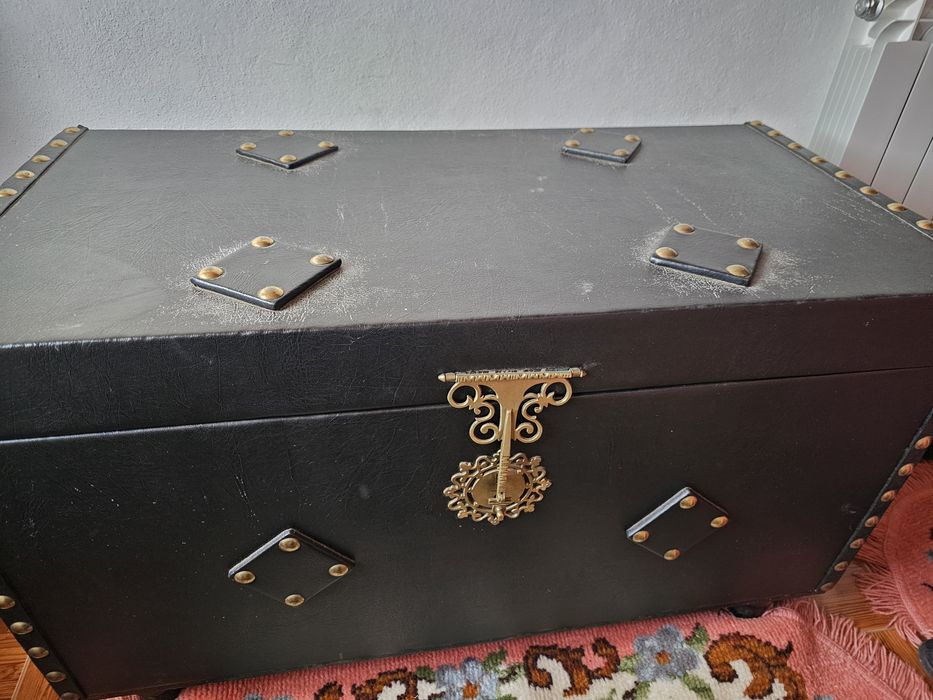 Arcas  Antigas em estado razoável