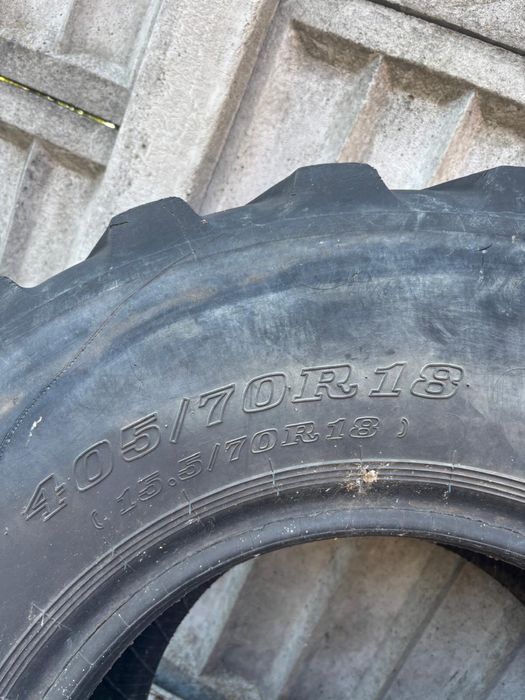 Opony 405/70 R18 8 sztuk CAT Ładowarka