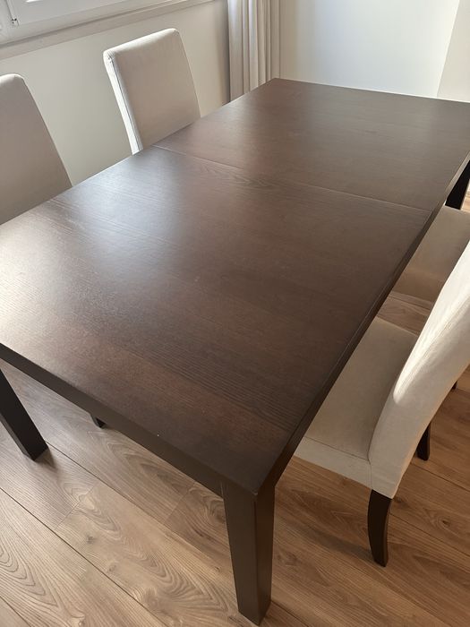 Mesa de Jantar Extensível IKEA NÄSINGE + 4 Cadeiras BERMUND