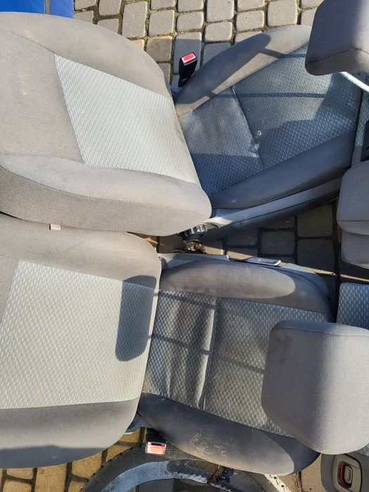 Fotele kanapa komplet ford focus mk2 06r chatchback nie podarte