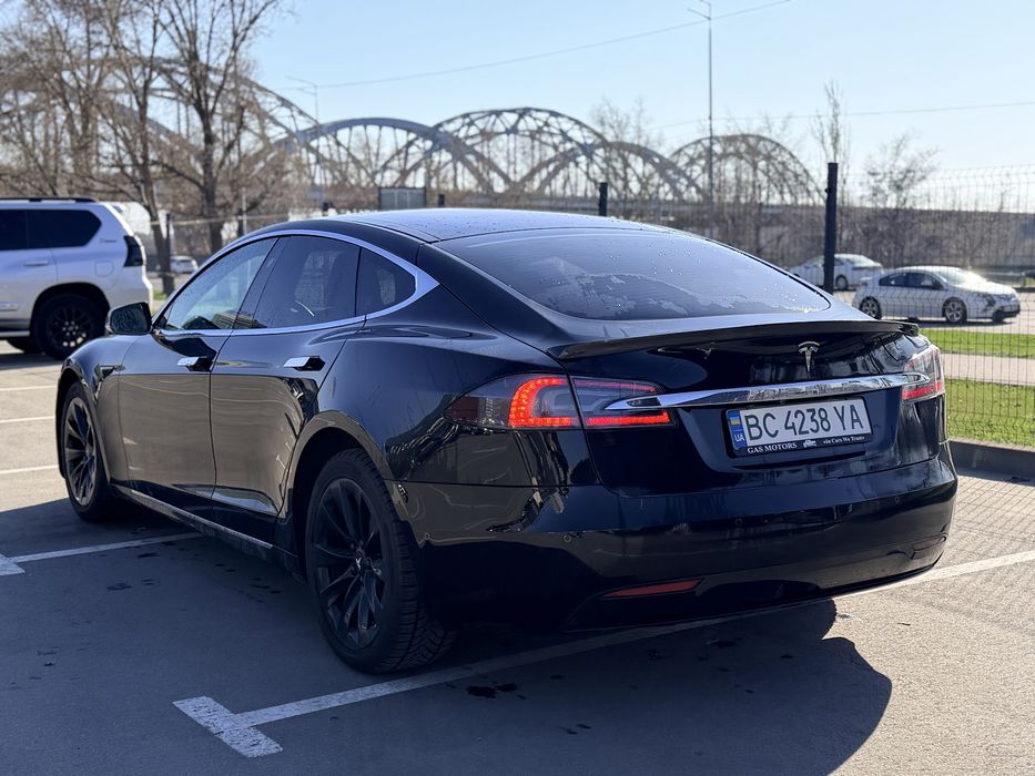 Tesla s 100D 2019