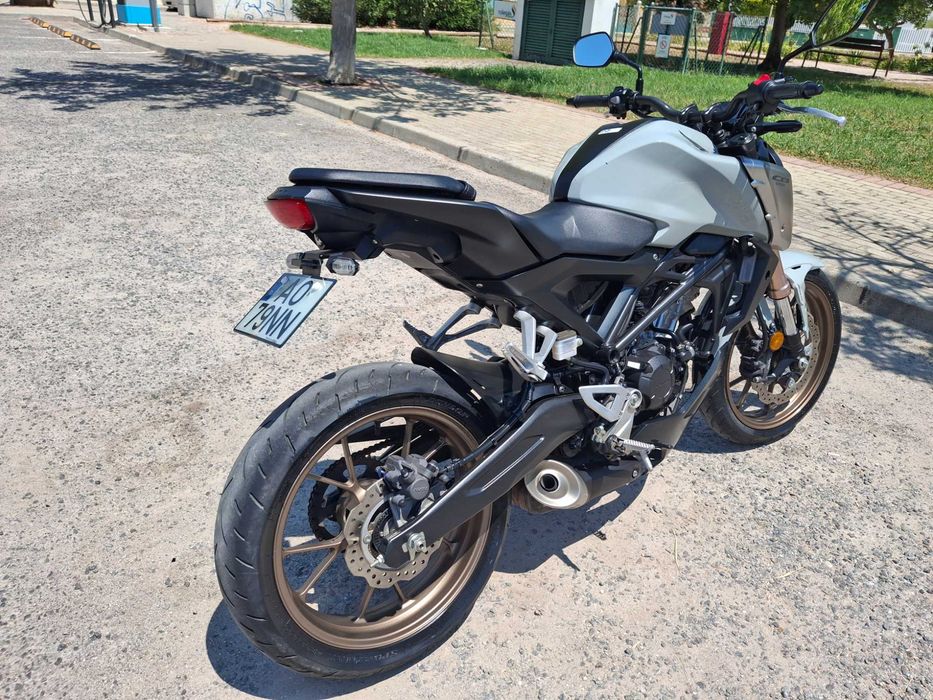 Honda CB125R 2022
