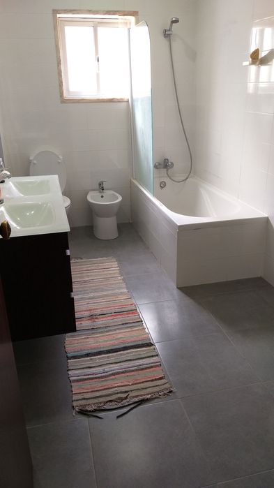 Quarto para arrendamento mensal
