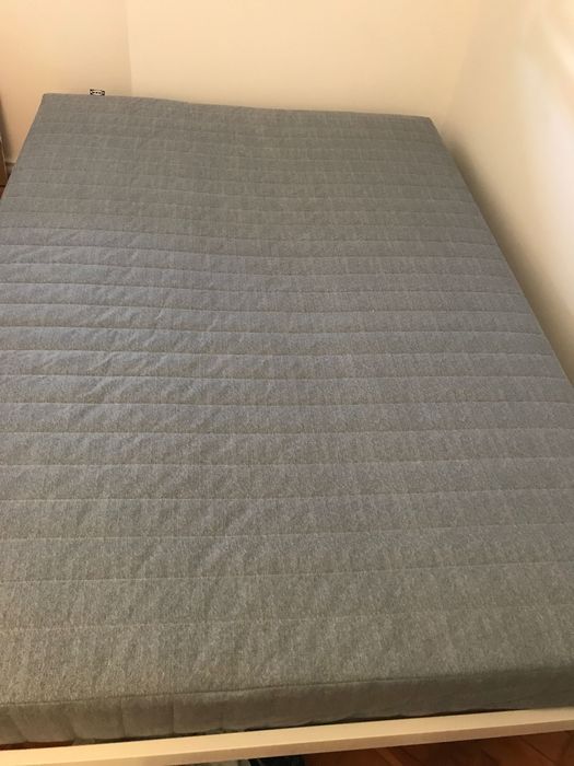 Colchão Ikea -Azul .