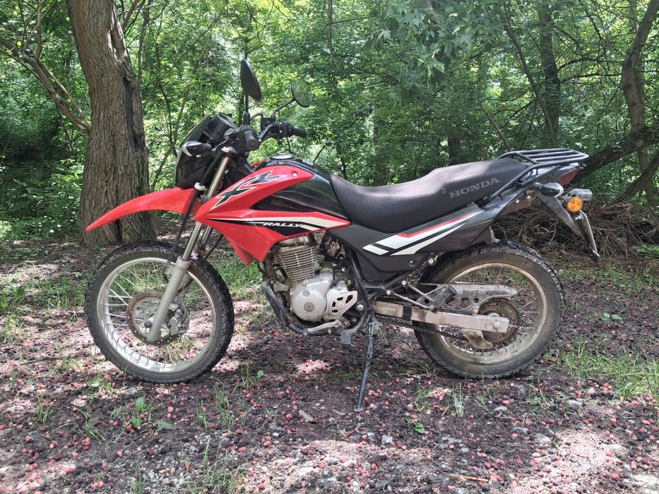Honda XR150L 2018 года.