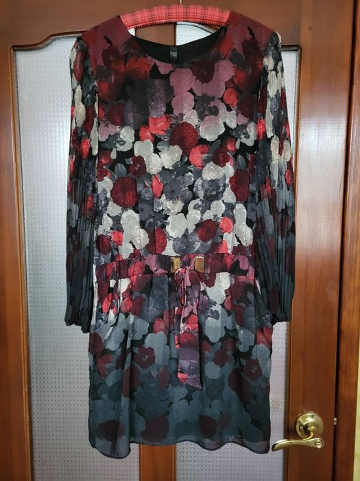 Одяг для дівчат( M)