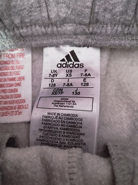 Штани спортивні на флісі Adidas на 7-8 років