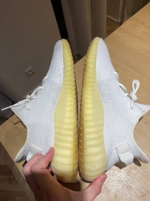 adidas Yeezy boost 350 v2 cream white 43.