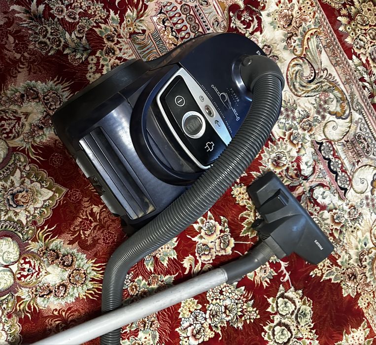 Продам пилосос Philips