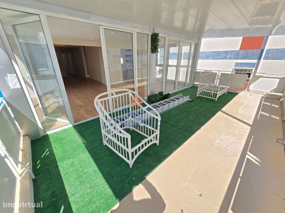 Apartamento T3 com Terraço Coberto | Centro de Odivelas — Odivelas, Lisboa