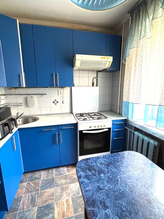 Продам 2кім чешка р-н Покровський.