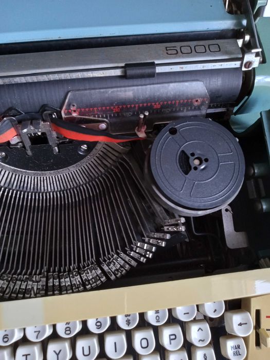 Máquina de Escrever MESSA 5000 - Made in Portugal