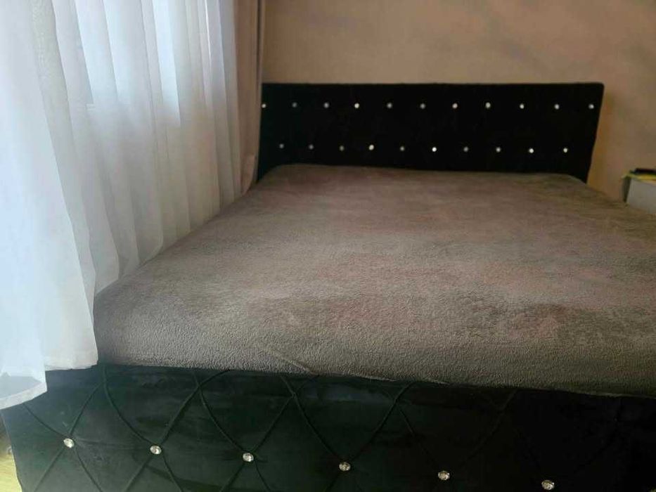 Łóżko sypialniane 180X200 tylko odbiór osobisty