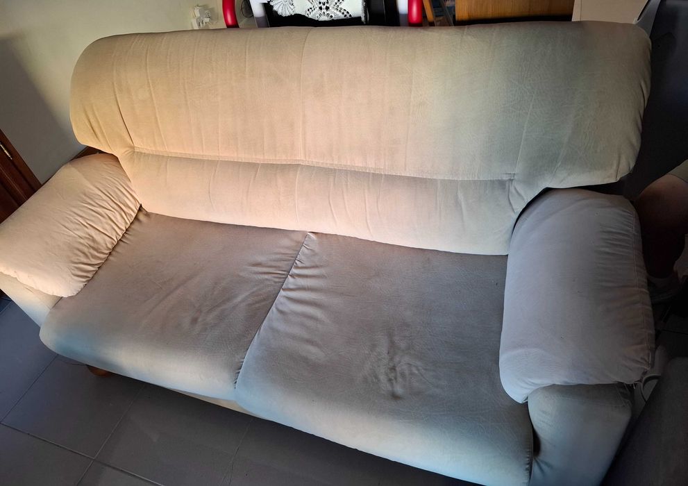 2 Sofás usados em bom estado