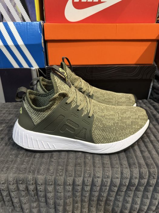 Оригінальні кросівки Fila 42(26,5см)