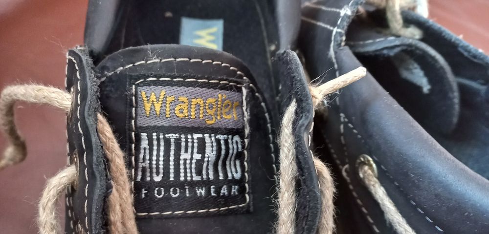 Porządne modne skórzane buty Wrangler Authentic r.39 mokasyny