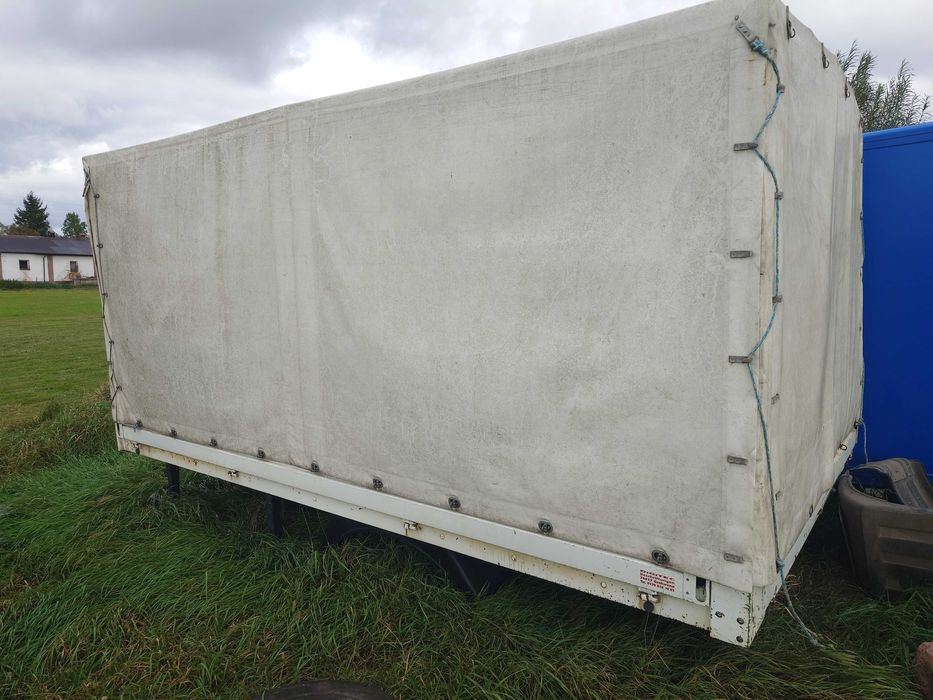 Skrzynia ładunkowa Paka plandeka 4x2.25x1.84 przy boku. Podrama 85cm