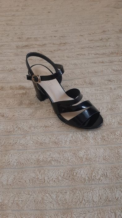 Босоніжки 33 розмір