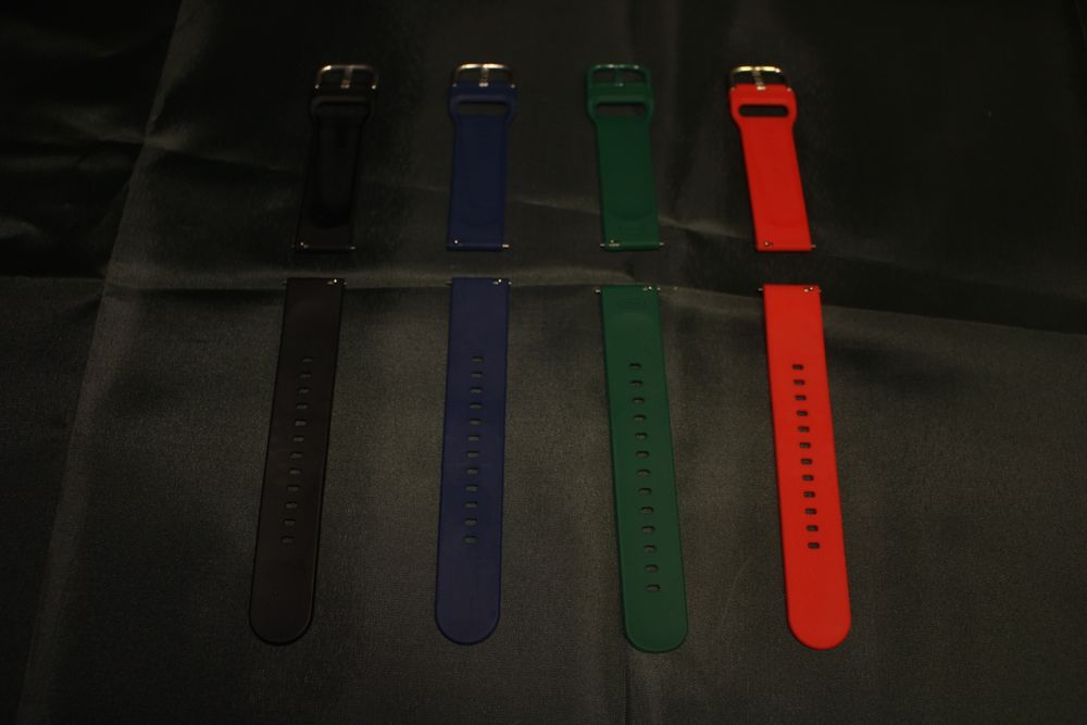 Smartwatch Haylou RS4 Plus + 6 Braceletes