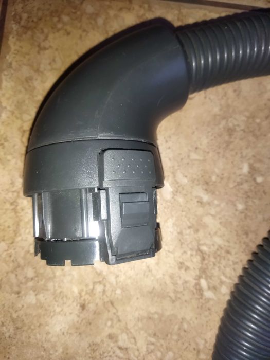 Шланг для пылесоса Philips.