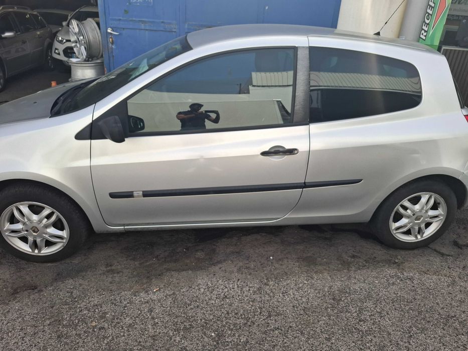 Renault Clio comerial 2008 1.5 gasoleo