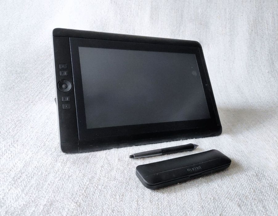 Mesa digitalizadora Wacom Cintiq Companion Hybrid