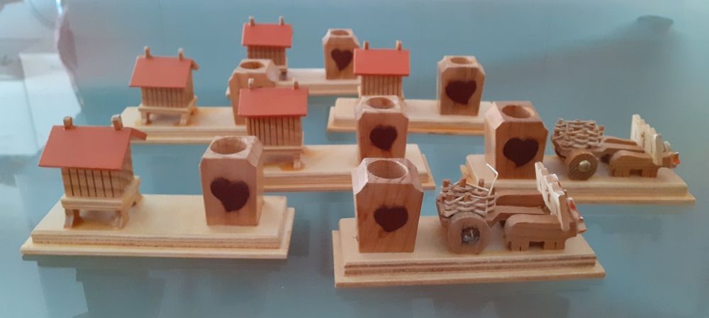 Lembranças / souvenirs,  em madeira de Portugal.  Miniaturas!