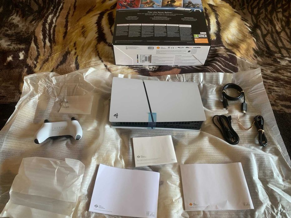 Продам Playstation 5 Slim.