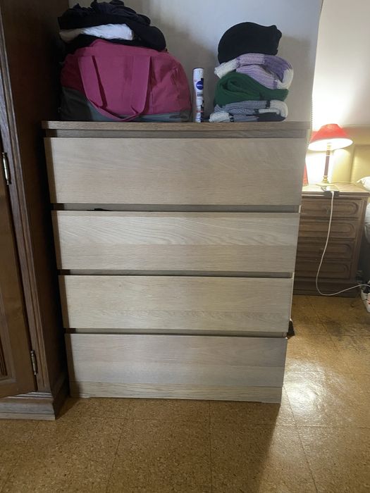Mobilias ikea em bom estado
