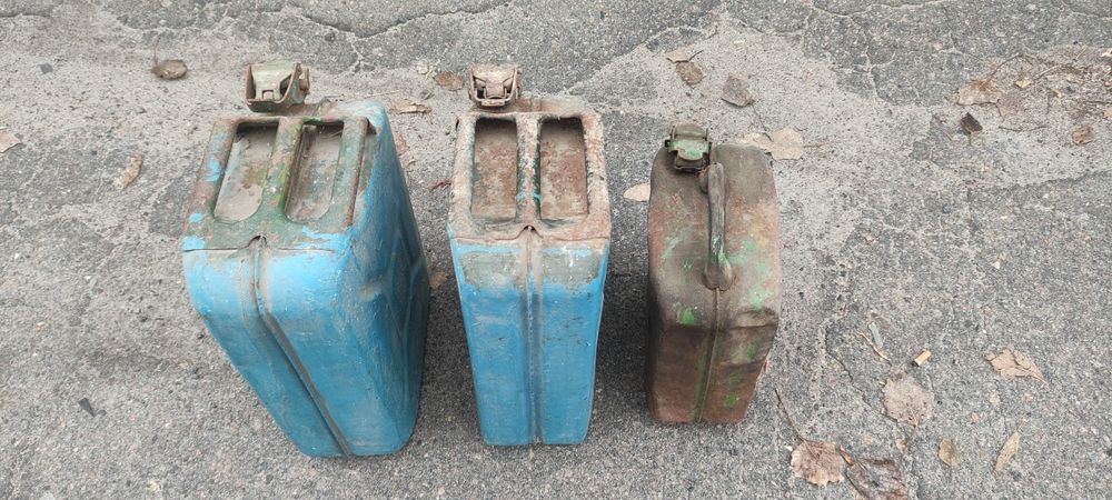 Продам робочі каністри