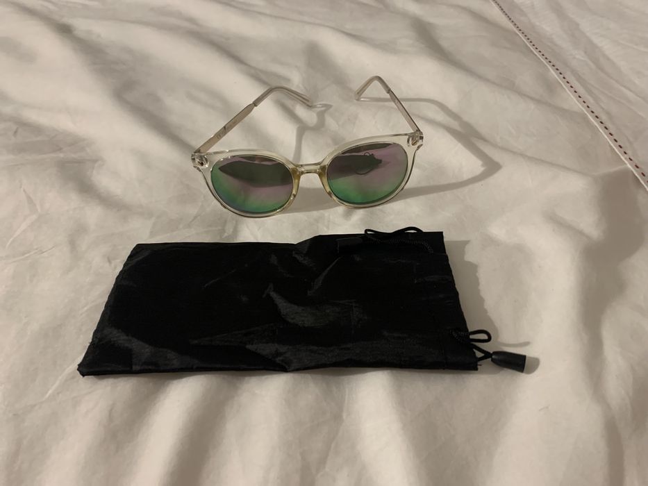 Oculos de sol novos