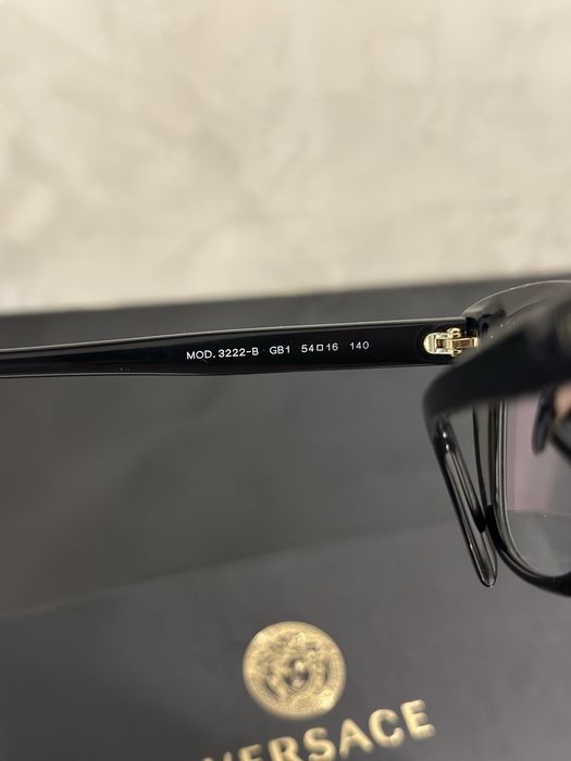 Оригінальні окуляри Versace