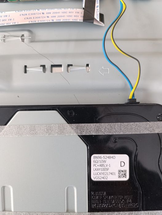 Samsung UE50BU8000U битий