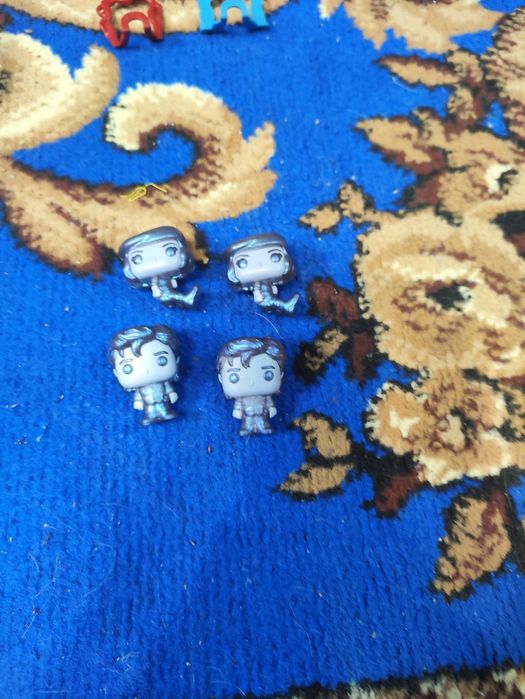 Продам фигурки Очень странные дела.