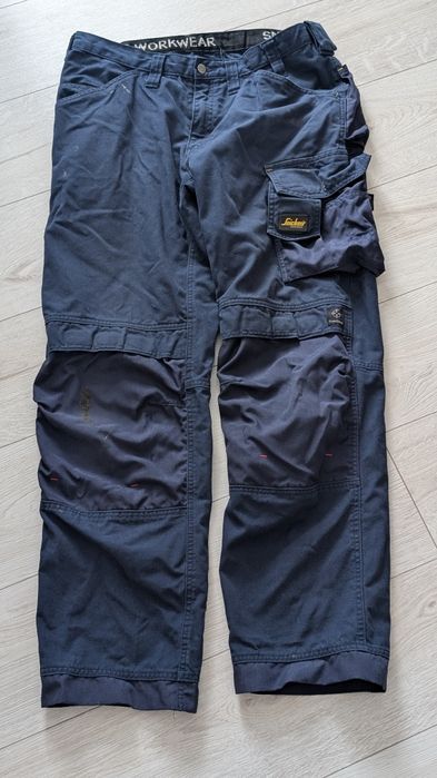 Робочі штани від шведського бренду Snickers Workwear.