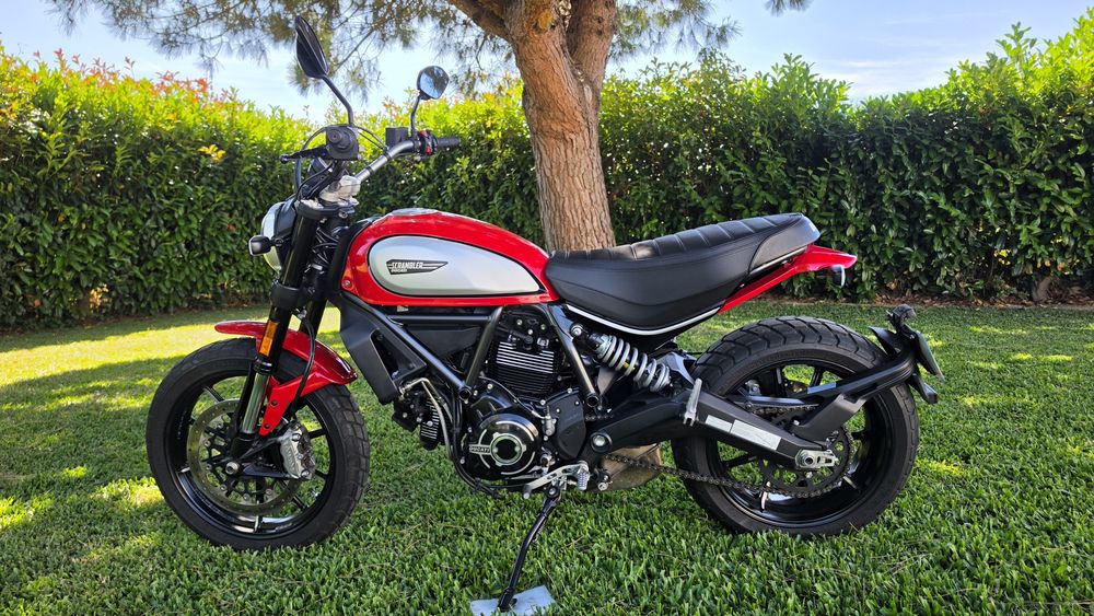 Ducati scrambler icon 800