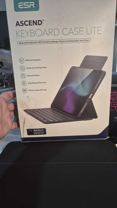 ESR iPad Pro 12.9” Ascend Keyboard Case - US Layout