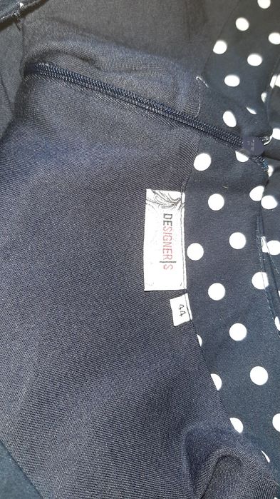 Czarna suknia w białe groszki 44 Designers