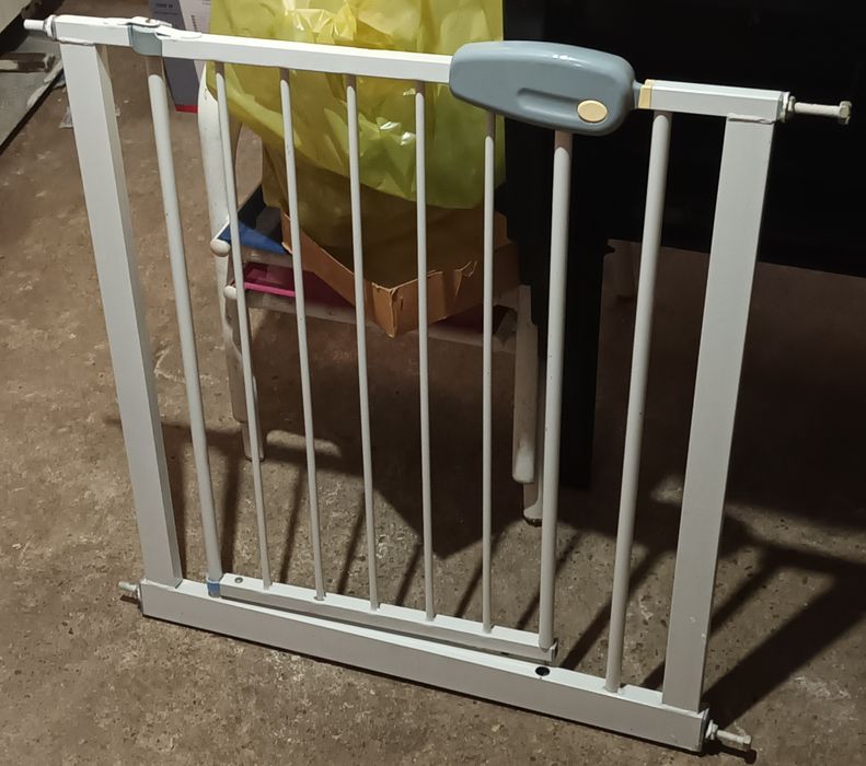 Bramka zabezpieczajaca na schody